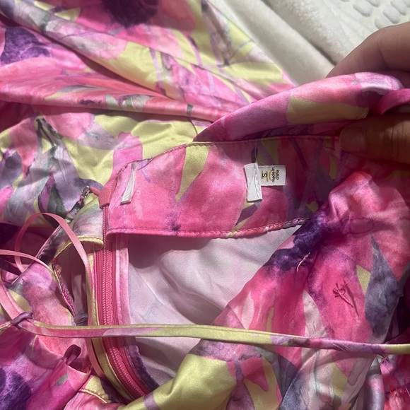 NEW ASTR Antlia Lime Green and Pink Floral Tropical Maxi Dress Small - Picture 8 of 8